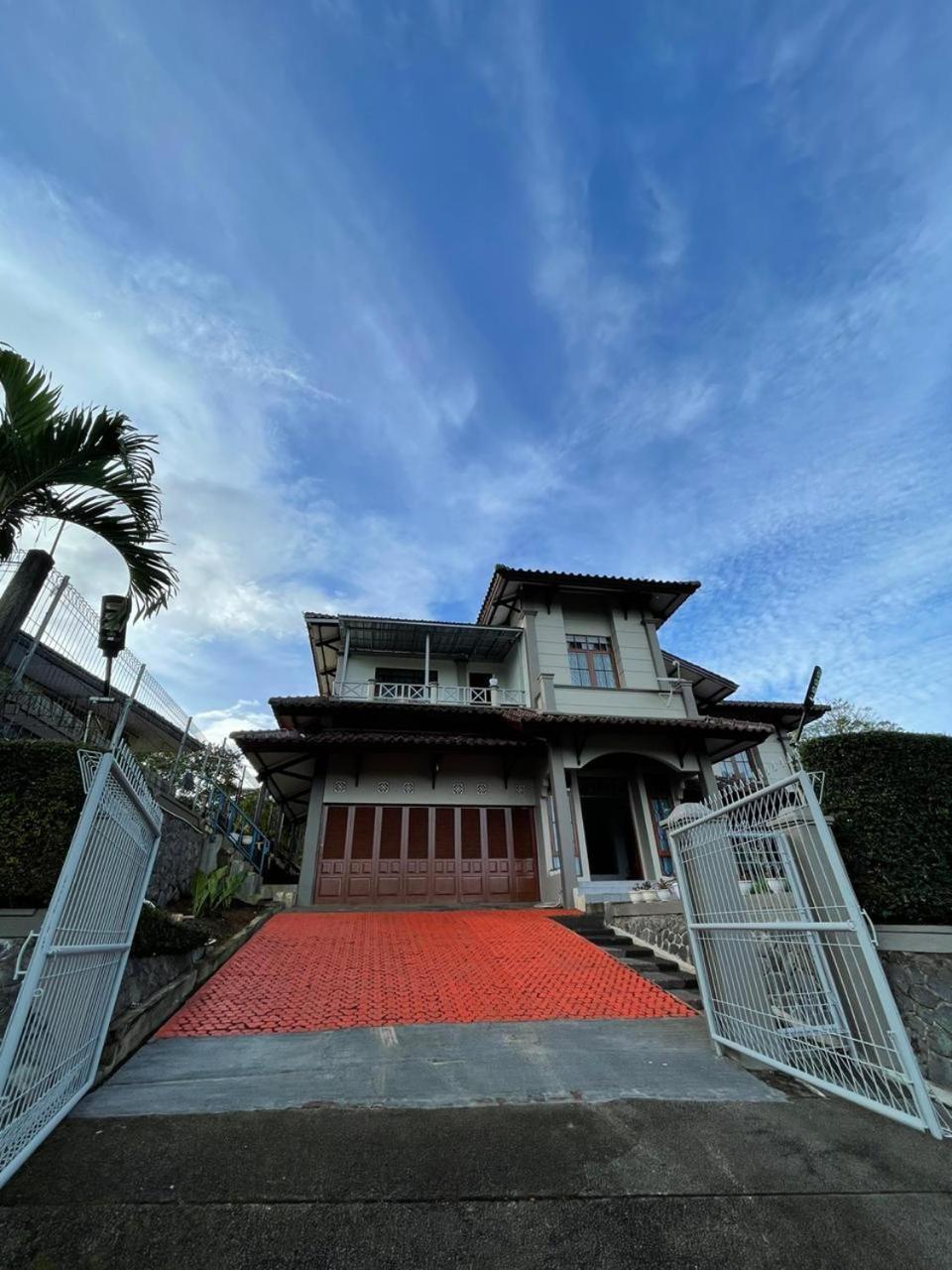 Walikota Villa *